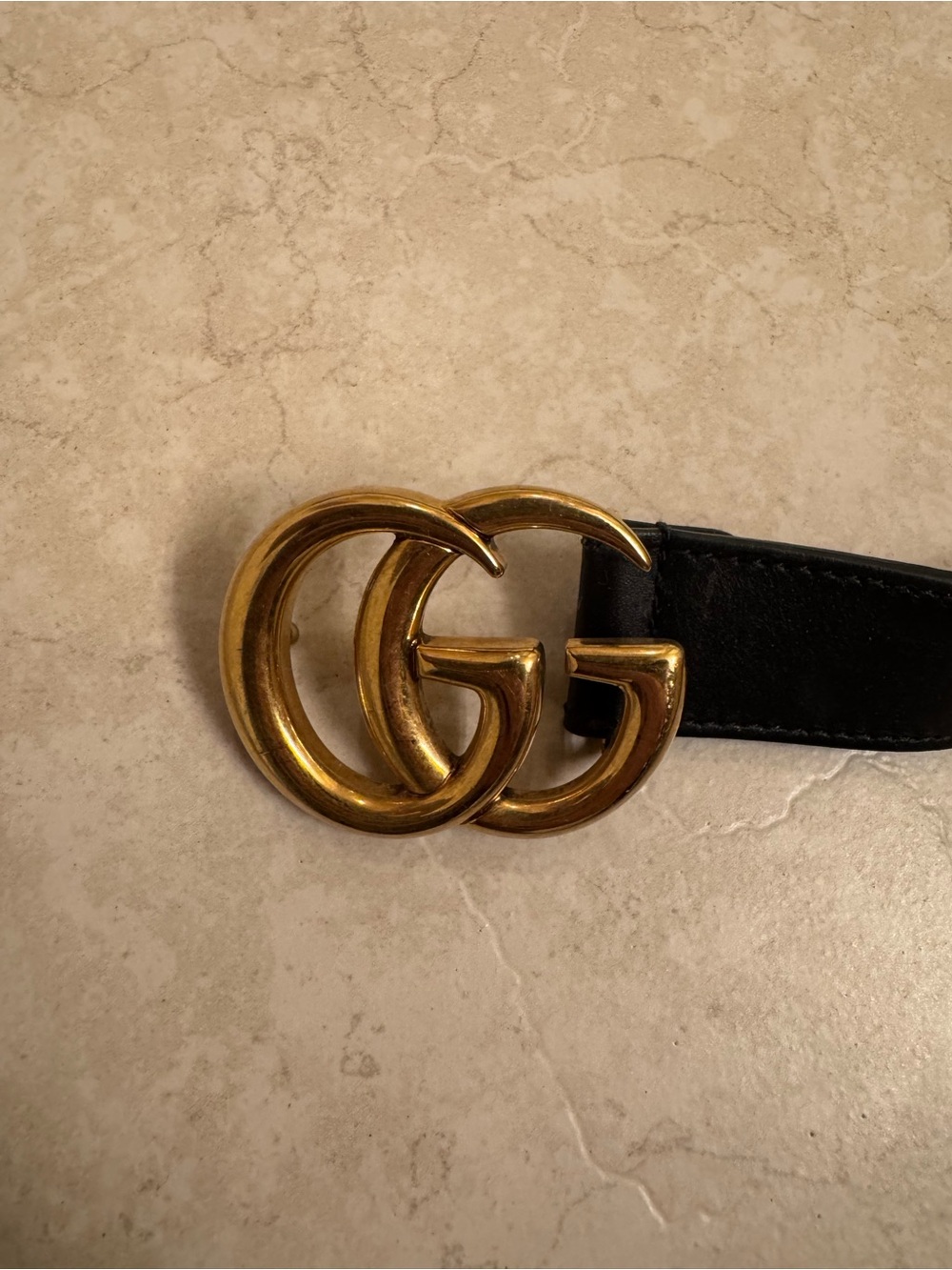 Gucci Black Leather Belt with Gold Double G Buckle - Picture 2 of 5